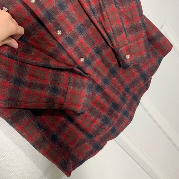 Pendleton Lodge 100% Virgin Wool Plaid Long Sleeve Button Down Size Medium - Picture 8 of 10